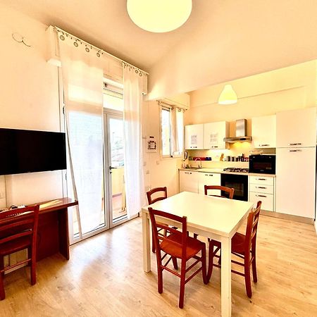 Villa Poetto Beach By Home And Experience , Cagliari, Poetto Экстерьер фото